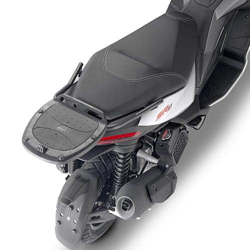 SR6711-Givi-stelaz-kufra-centralnego-Aprilia-SR-GT-125.jpg