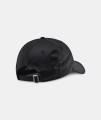 607905M01NV_VESPA_LIFESTYLE_WEARING ACCESSORIES_BLACK_OS_BACK_3480_4560.jpg