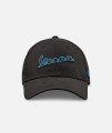 8L0119MNNBLK_VESPA_LIFESTYLE_WEARING ACCESSORIES_BLACK_OS_DETAIL 1_3480_4560.jpg