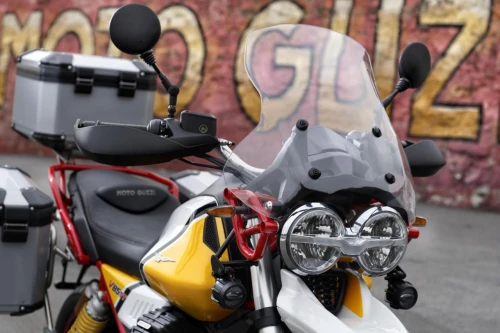 original-windschild-touring-fu-r-moto-guzzi-v85-tt-2s001424_1280x1280.jpg